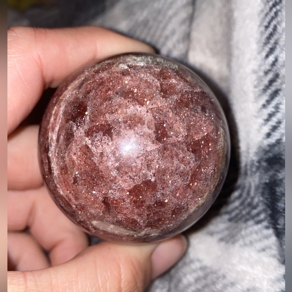 Two gorgeous spheres. - Picture 2 of 4